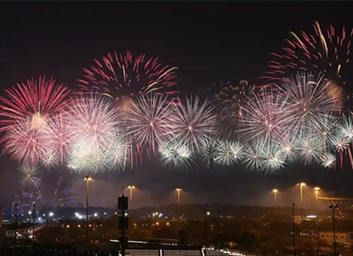 萝北县焰火晚会